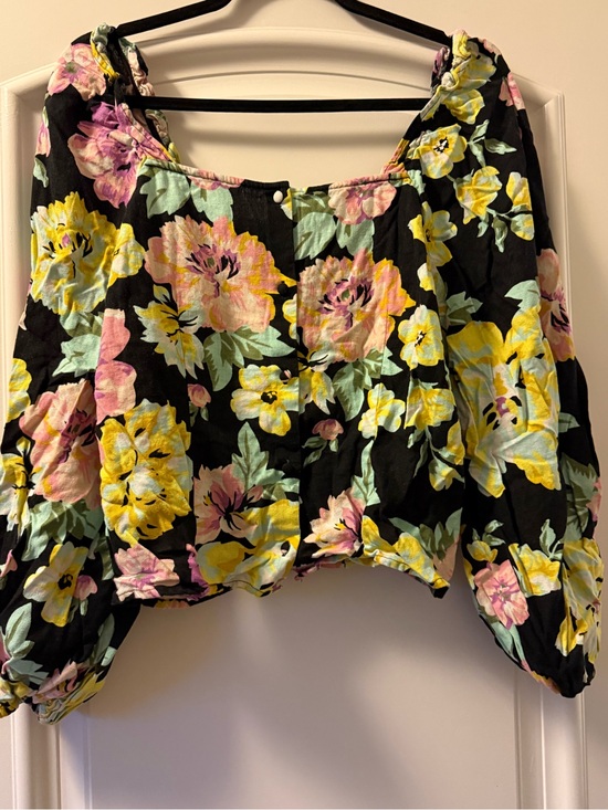 Who What Wear Tops - Who What Wear Black Floral Off-Shoulder Crop Top with Yellow & Pink Flowers